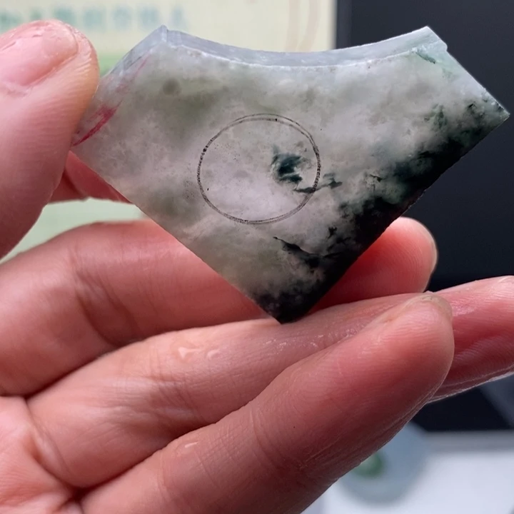 颈饰未镶嵌翡翠缅甸翡翠A货边角