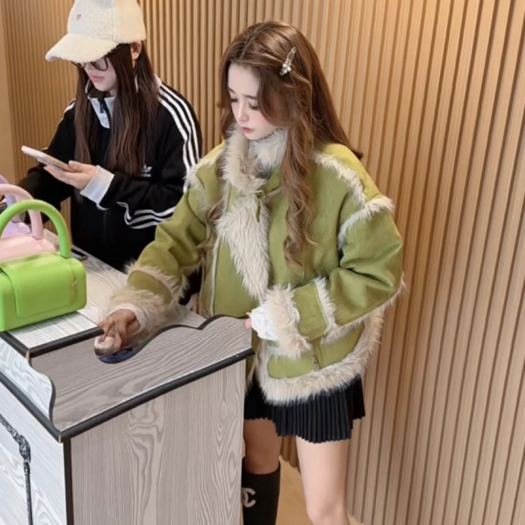 2025新款小个子短款羊羔翻领韩版宽松加厚加绒毛毛皮毛一体外套