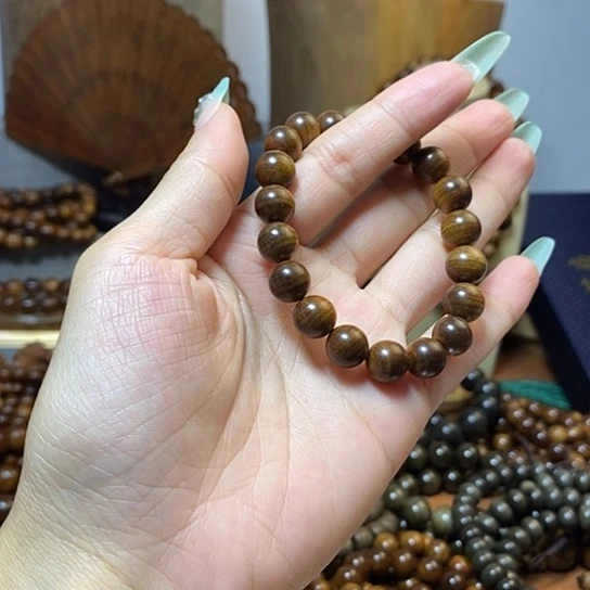 老山檀香黑肉沉水1.0手串