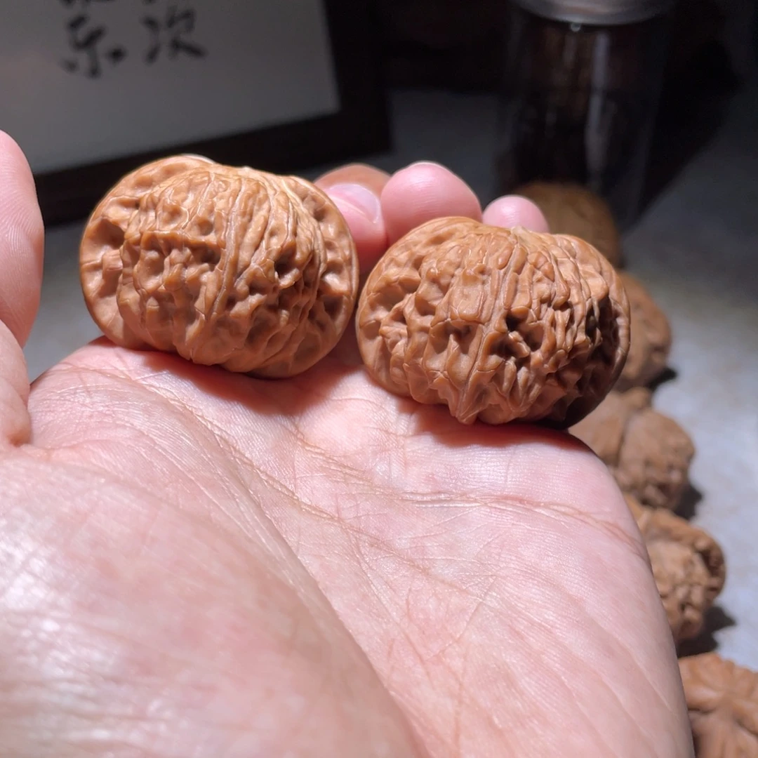 文玩核桃吊坠磨盘