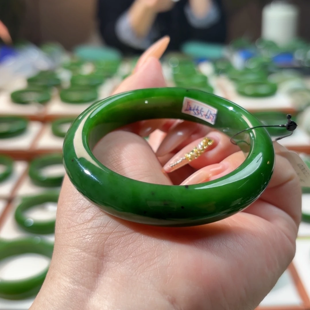 未镶嵌手镯和田玉（碧玉）56