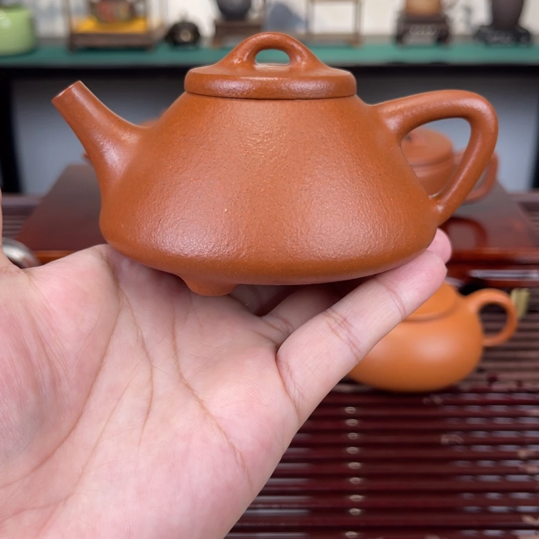 紫砂茶壶200毫升半手工降坡泥石瓢