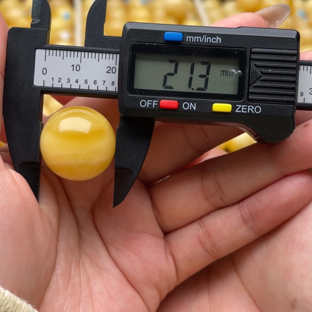 琥珀未镶嵌裸石蜜蜡圆珠微瑕笑