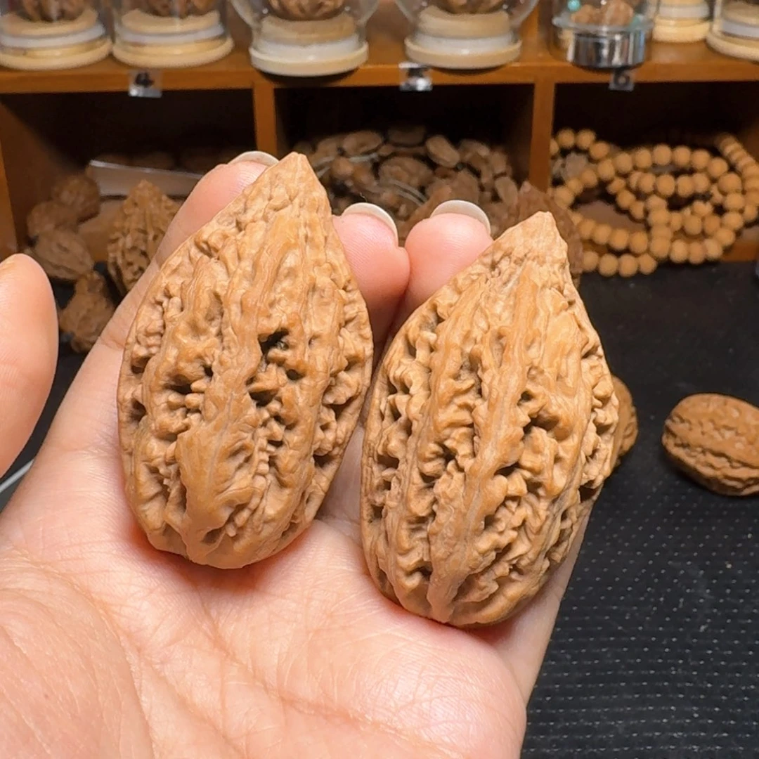 文玩核桃把件梅花枪