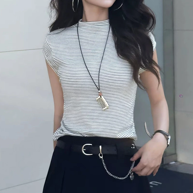 时尚高级感百搭条纹长袖T恤女士2025年秋季新款修身显瘦洋气上衣