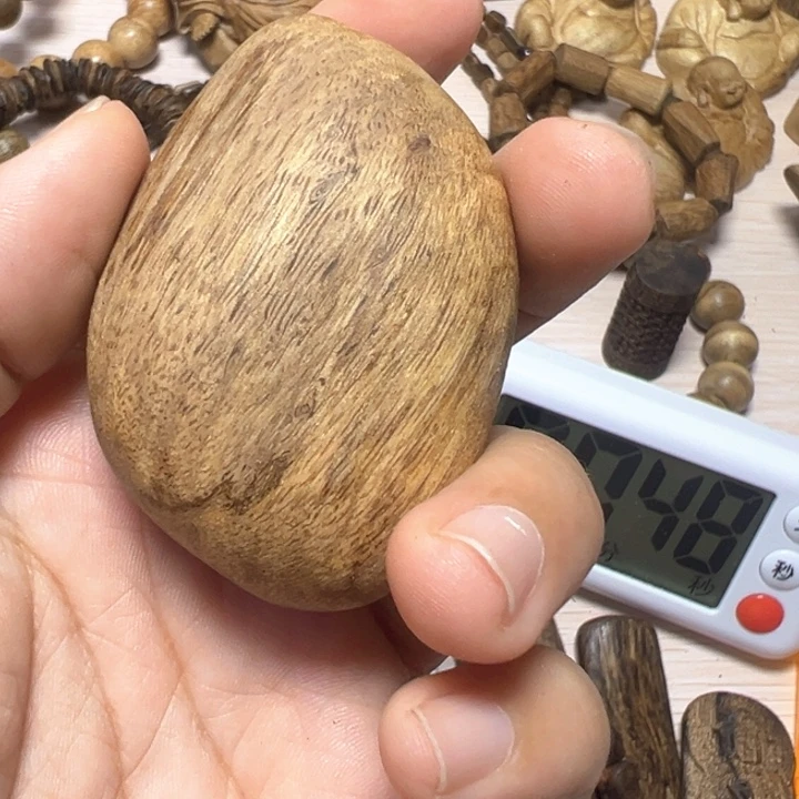 沉香碎屑沉香芽庄手把件