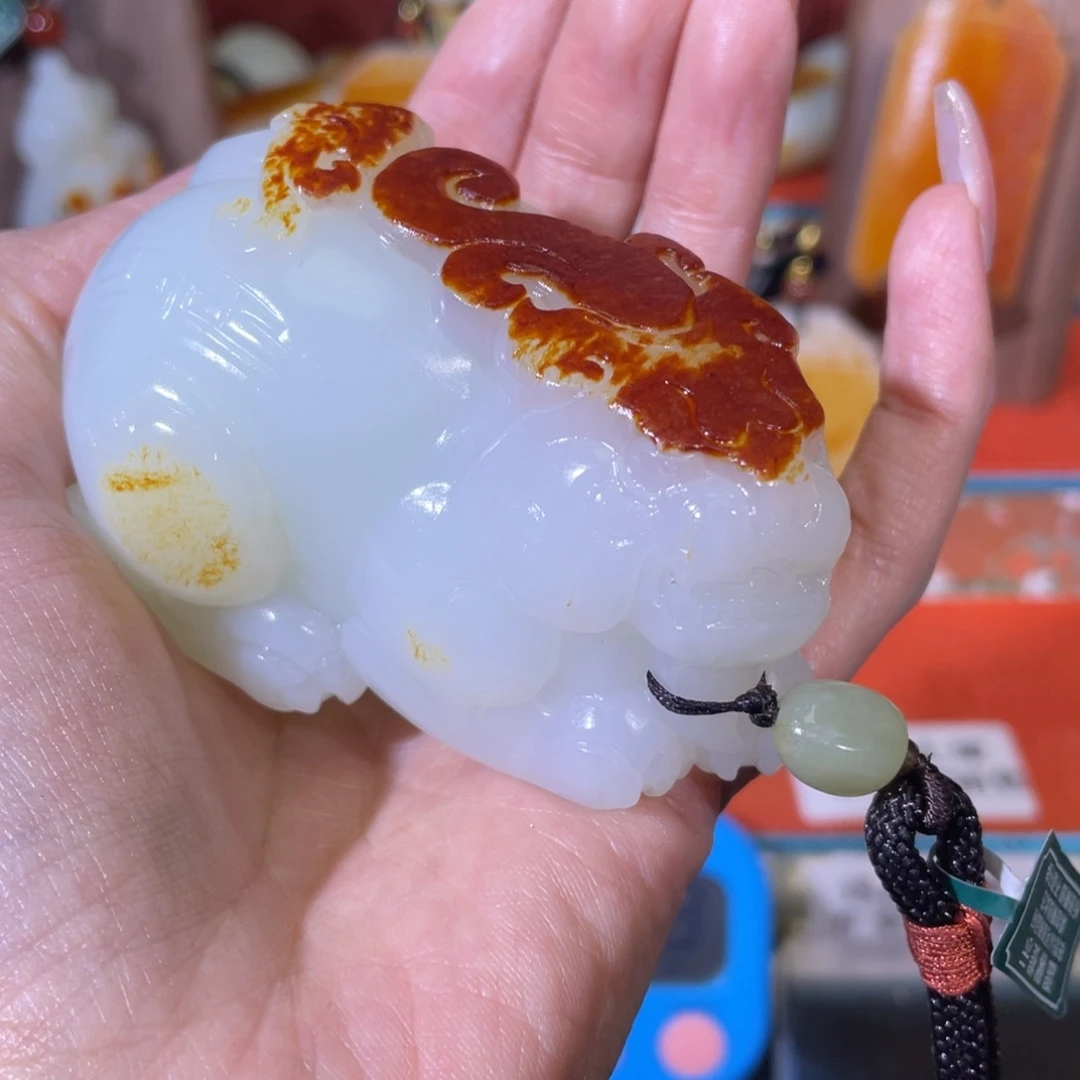 我***。和田玉未镶嵌把件