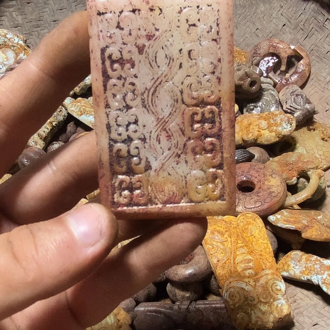 禄***洗和田玉（糖玉）未镶嵌颈饰