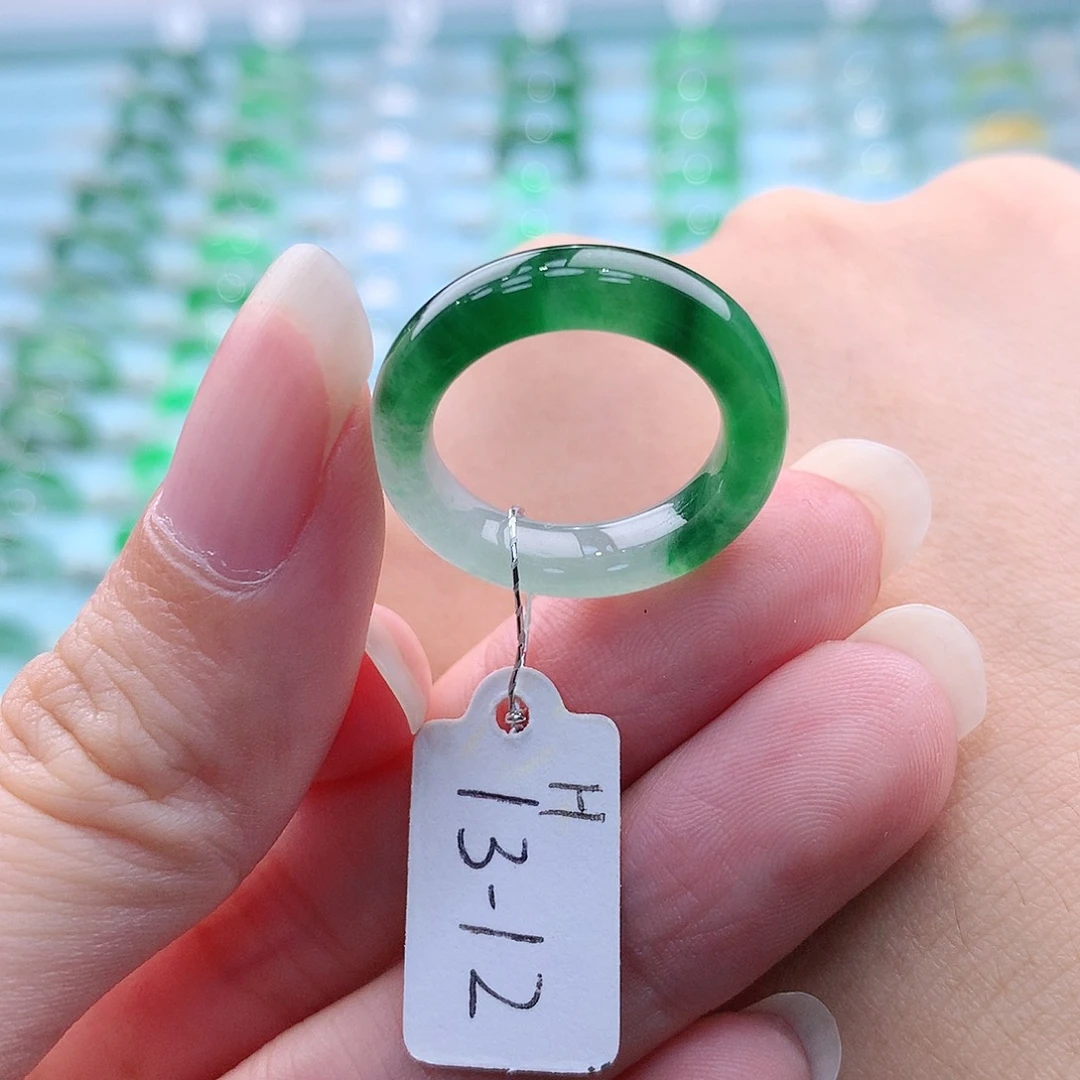 翡翠戒指未镶嵌A货缅甸翡翠