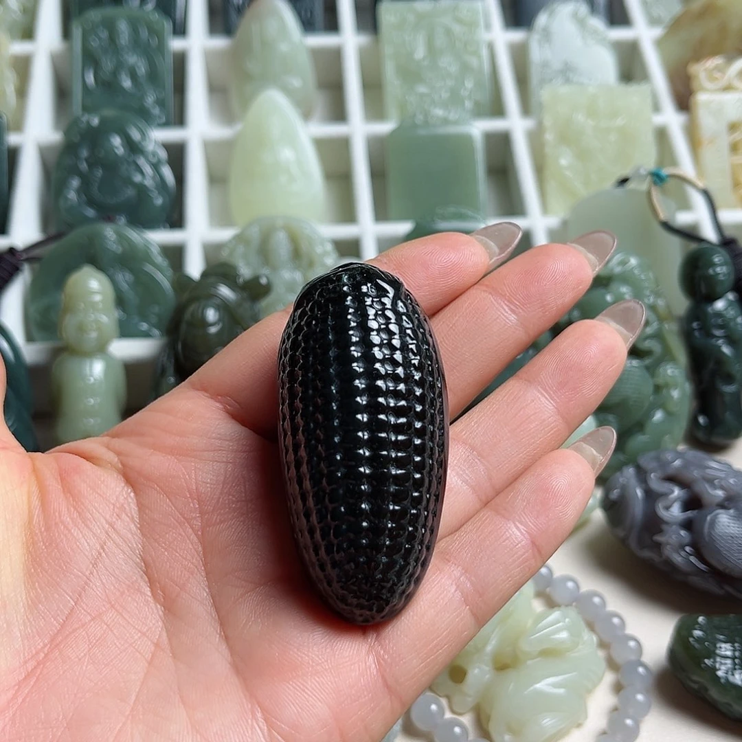 和田玉未镶嵌挂件