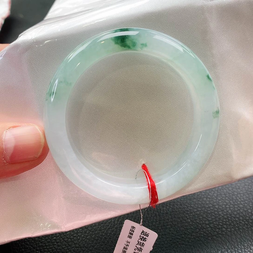 未镶嵌手镯翡翠天然翡翠手镯