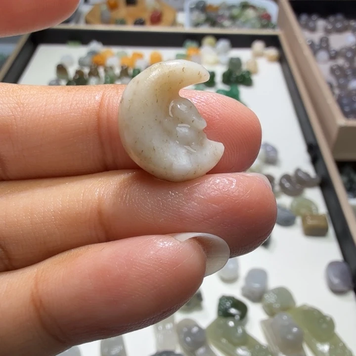 未镶嵌和田玉珠宝半成品