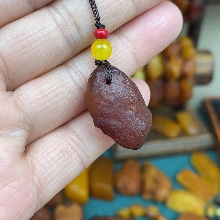 蜜蜡未镶嵌颈饰手机坠