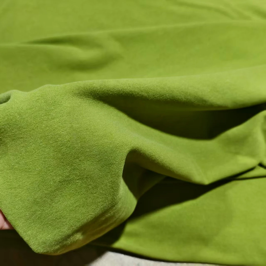 炫彩双面牛油果绿绒布料柔软舒适保暖自发热不起球底衫面料