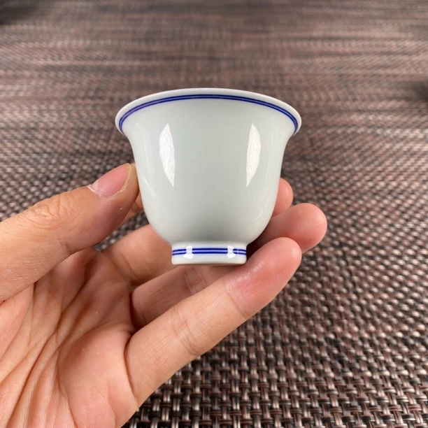 观秋柴窑素白圈线铃铛杯 满容50cc 口径6高度5纯手工