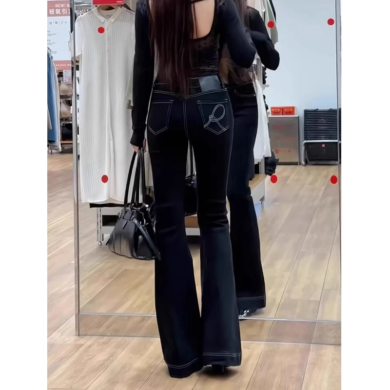 黑色辣妹微喇叭牛仔裤女春季新款大码微胖mm口袋刺绣修身弹力裤子