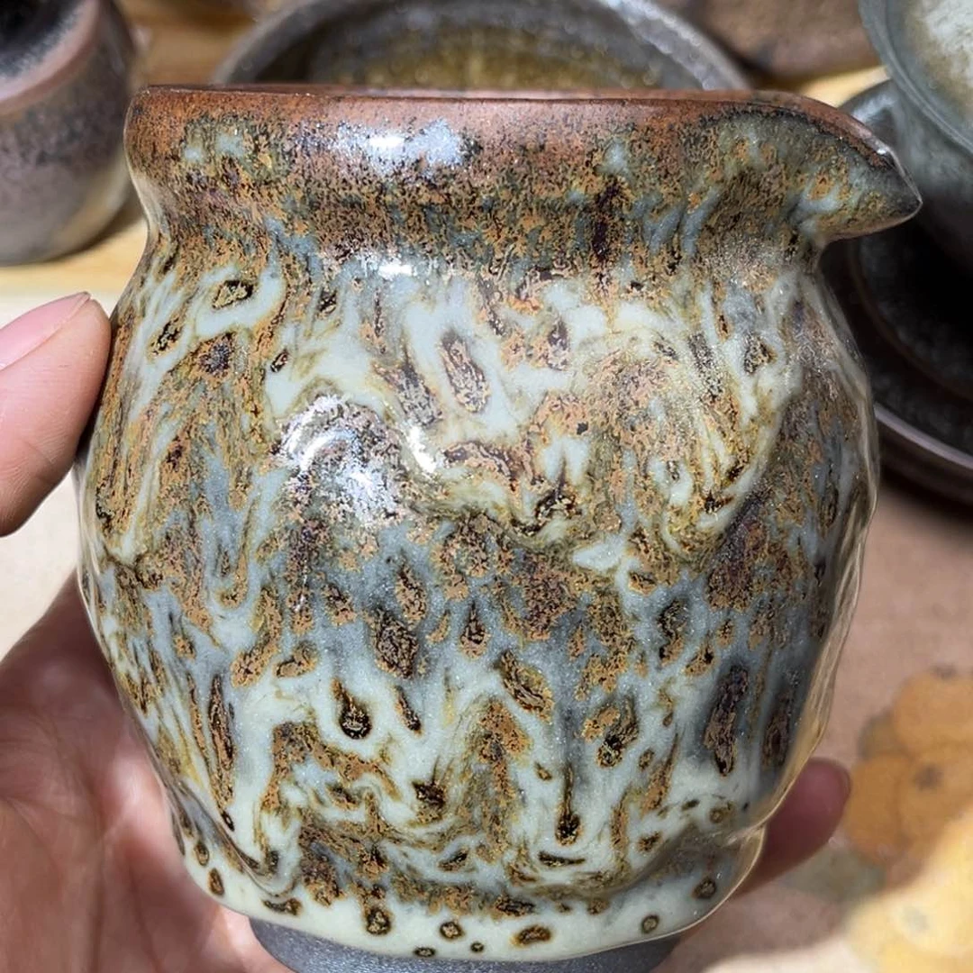 茶盏W****7义兴龙窑坚持真柴烧