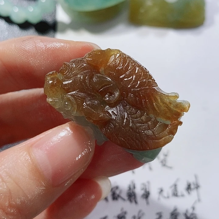 定制翡翠未镶嵌翡翠