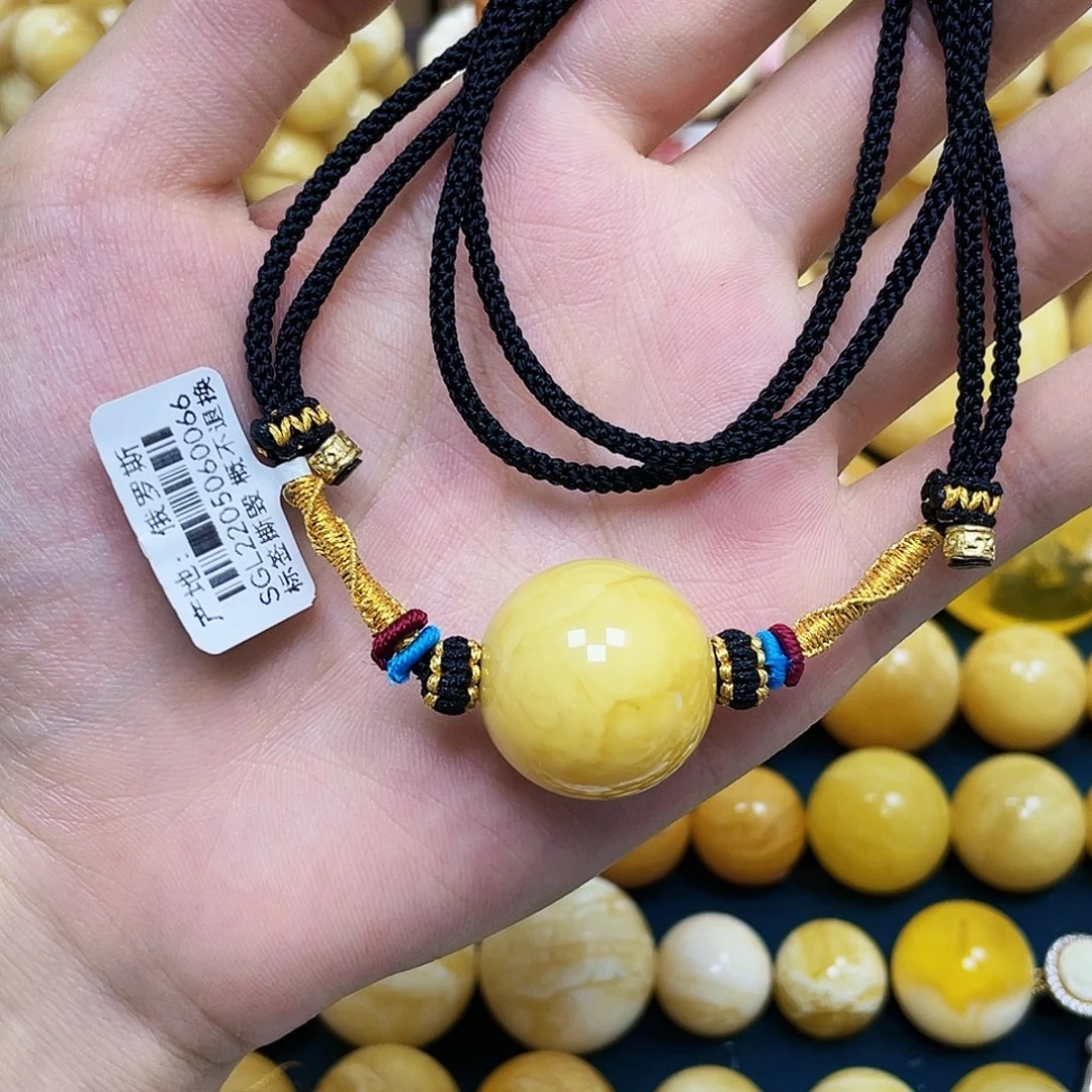 蜜蜡未镶嵌裸石23.0mm.瑕
