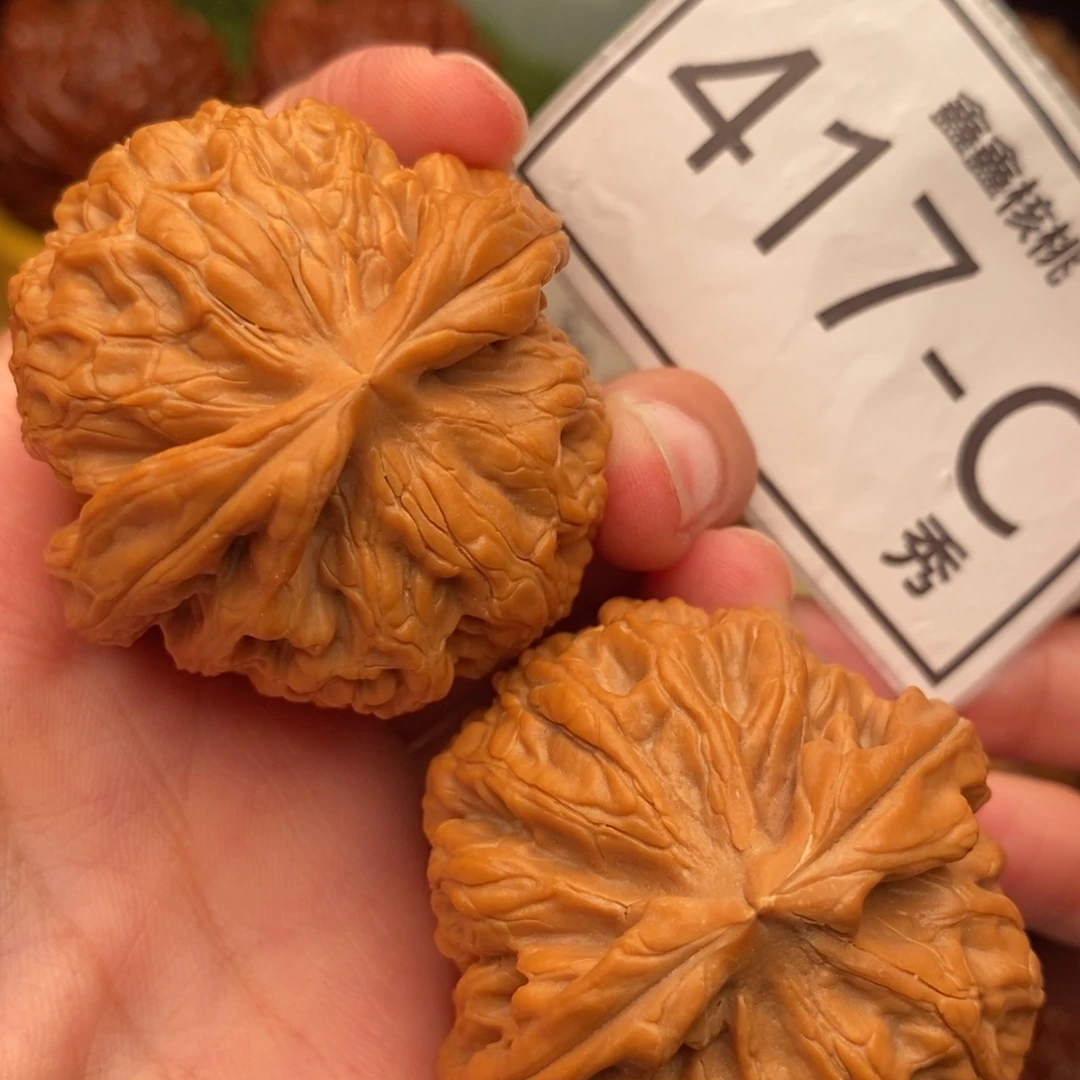 把件文玩核桃红锦鲤44