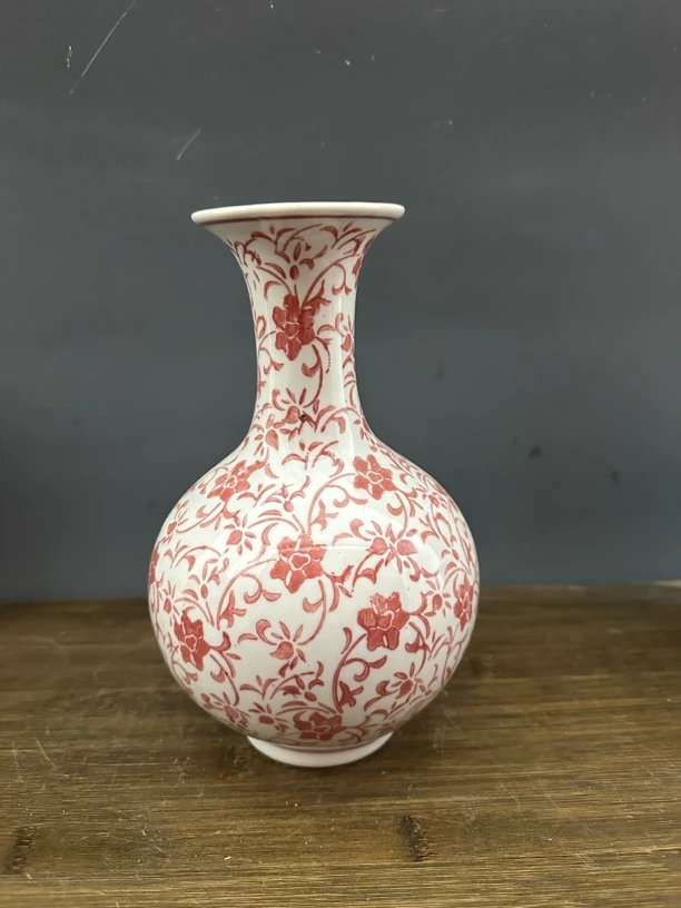 陶瓷花瓶红色天球瓶