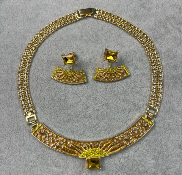 铜合金项链 项链耳饰套装中古vintage新中式国风扇形黄色