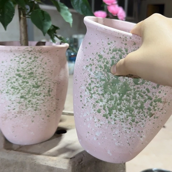花盆粉色口径18高度22