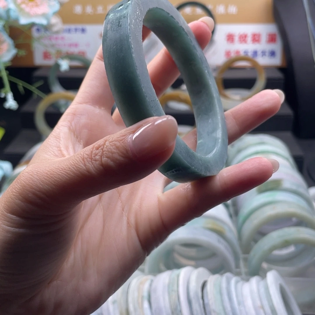 【闪购商品】未镶嵌手镯定制翡翠业*