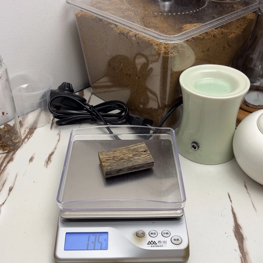 沉香沉香碎屑沉香奇楠素牌