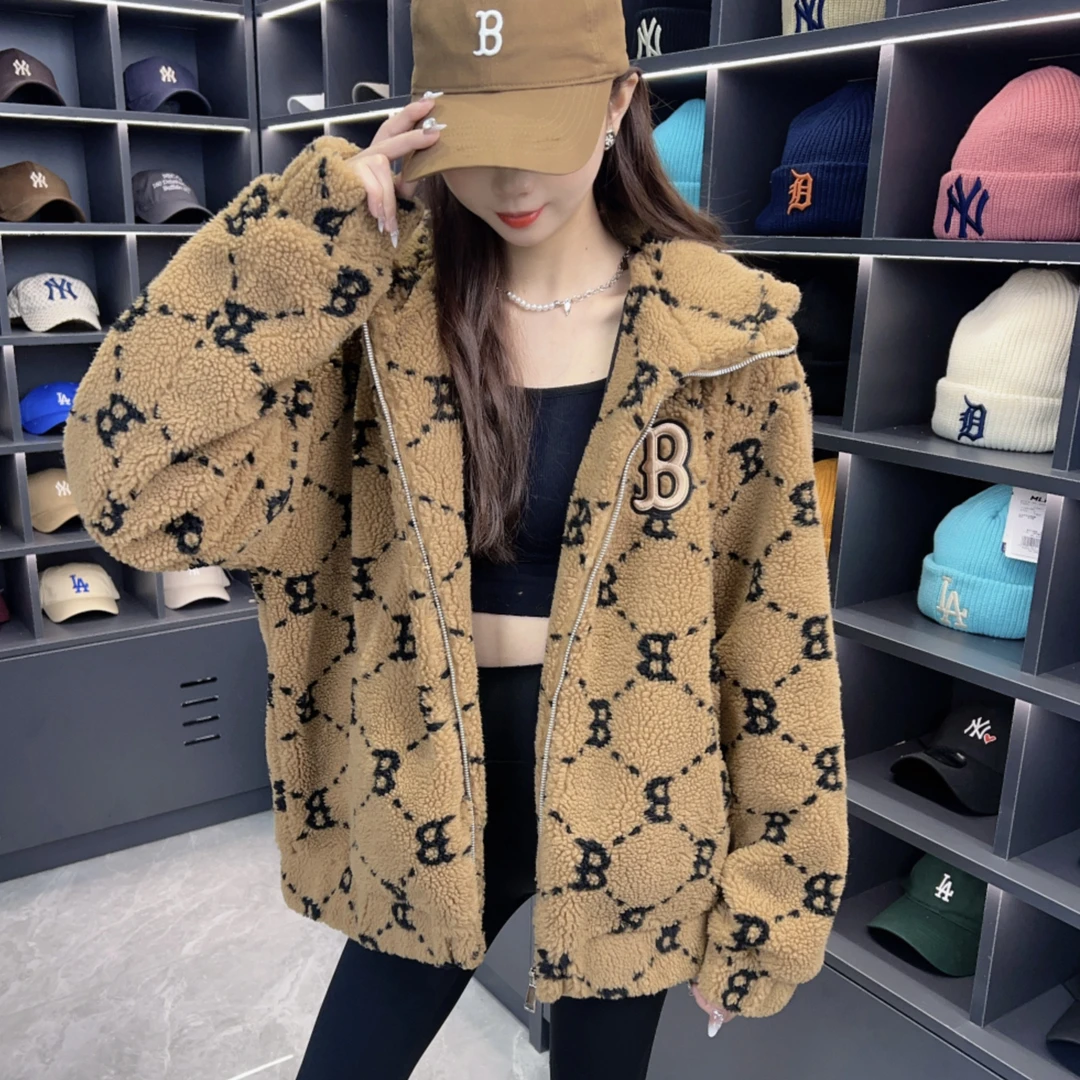 CLNKEL联名款休闲时尚保暖厚款情侣糕糕毛外套117 瑶瑶