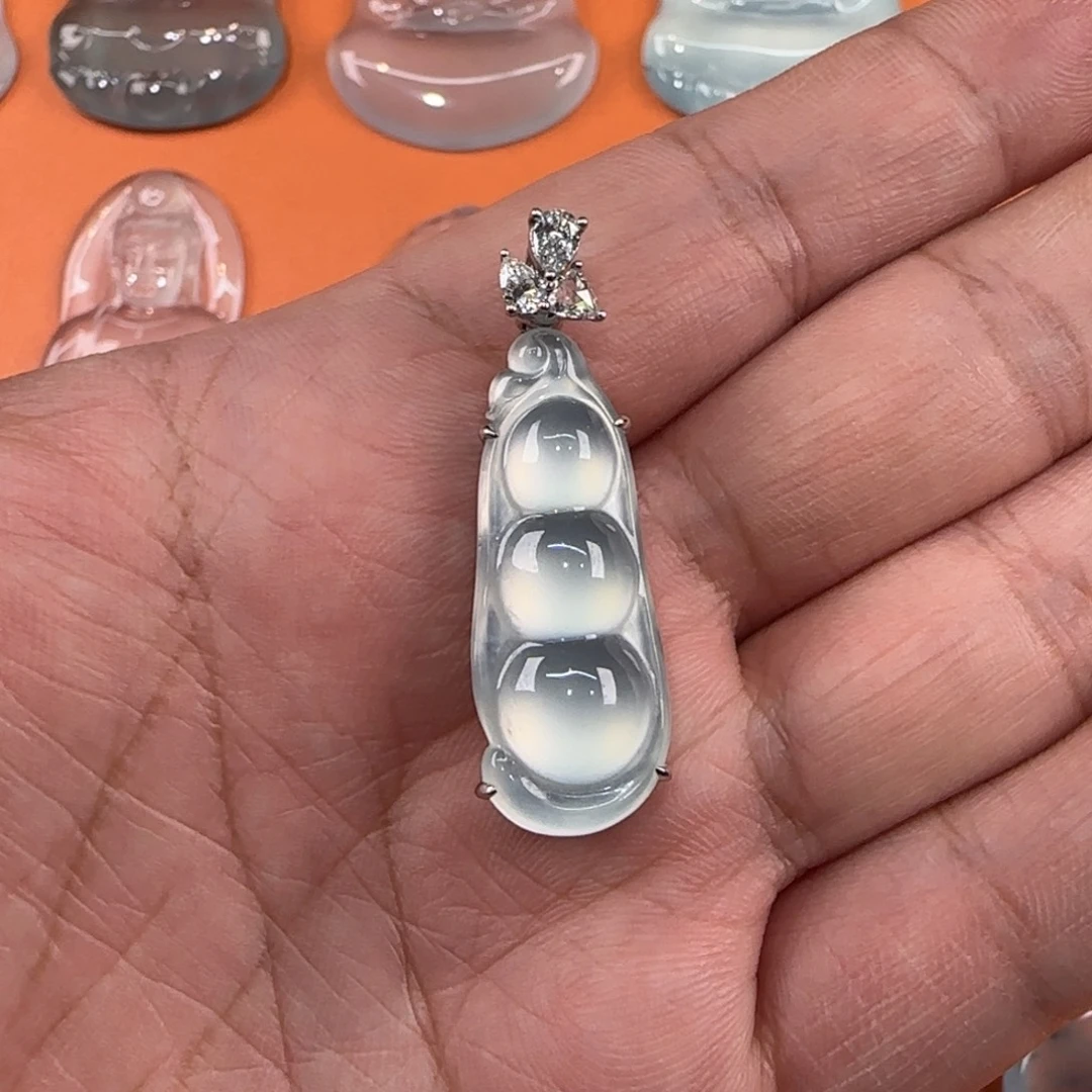 定制翡翠18K金镶嵌天然