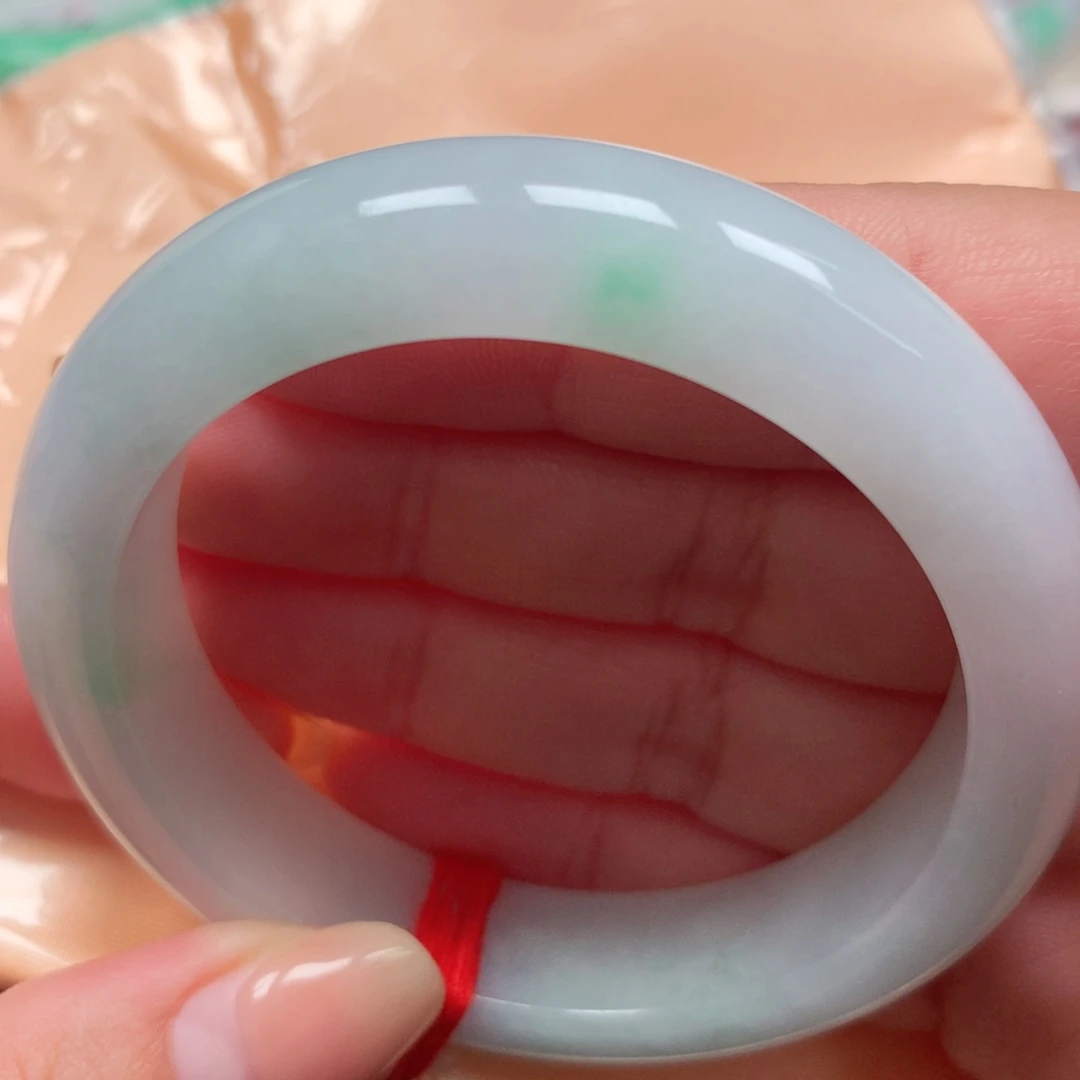 翡翠未镶嵌手镯17白月光白底青