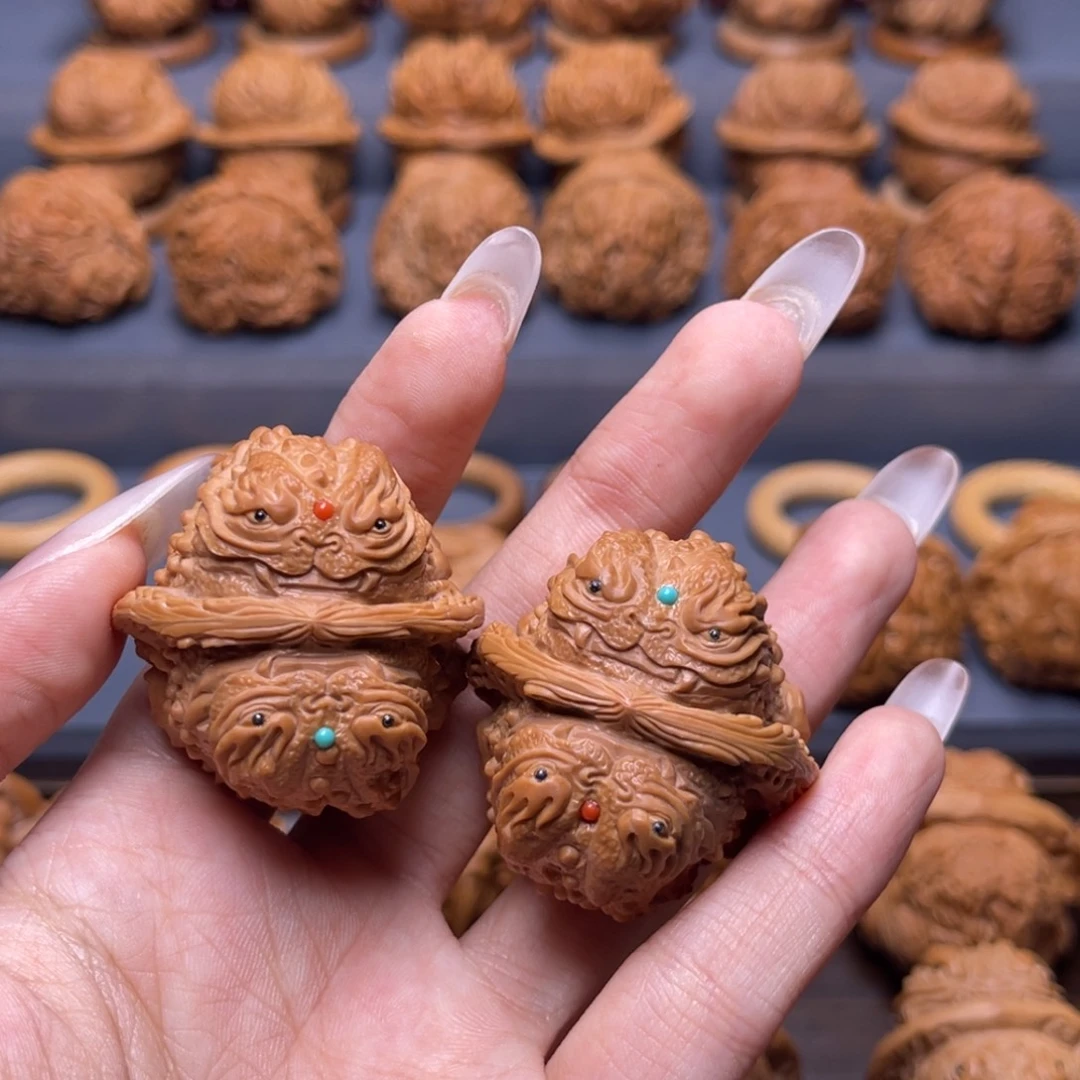 我***在手串/手链核桃四面龙蟾福利