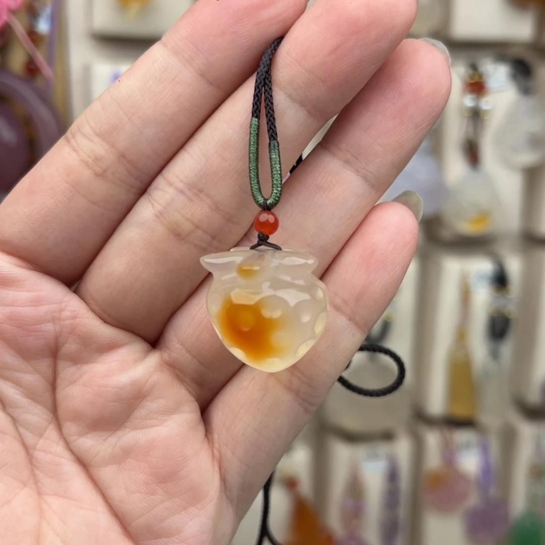 玛瑙/玉髓未镶嵌吊坠(赠链)