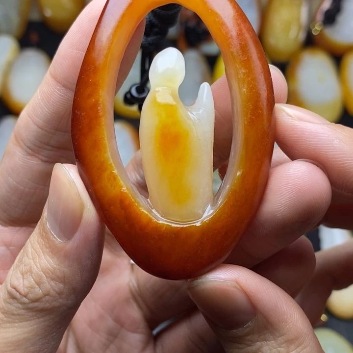 和田玉未镶嵌颈饰