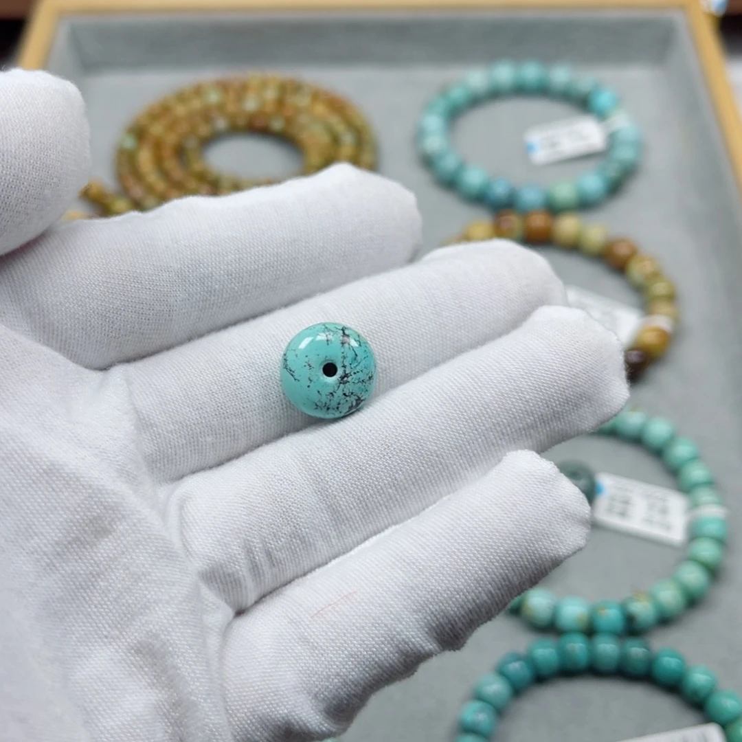 绿松石未镶嵌挂件