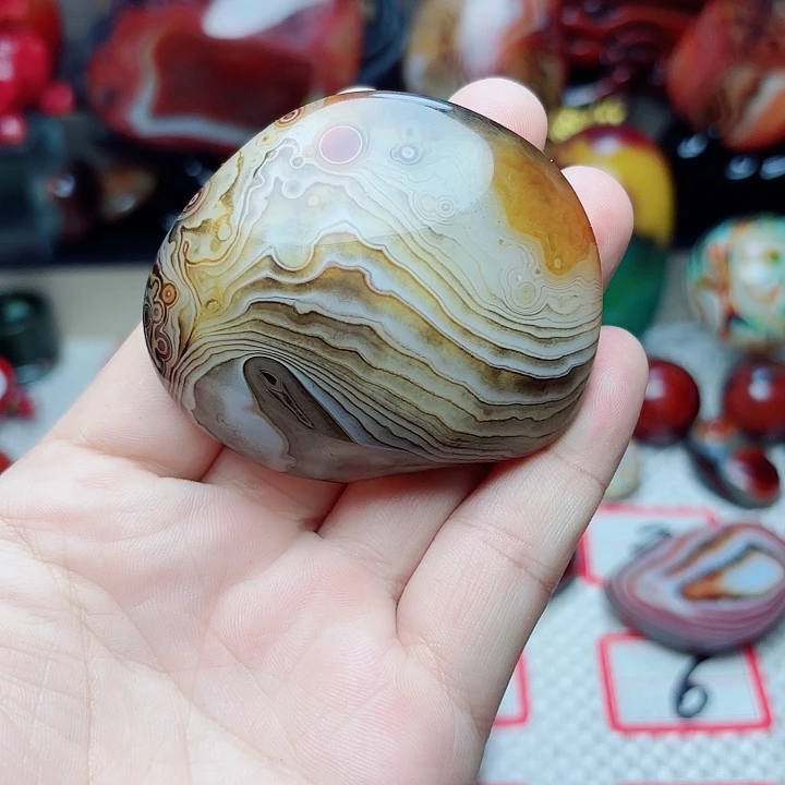 用***5玛瑙/玉髓未镶嵌珠宝半成品