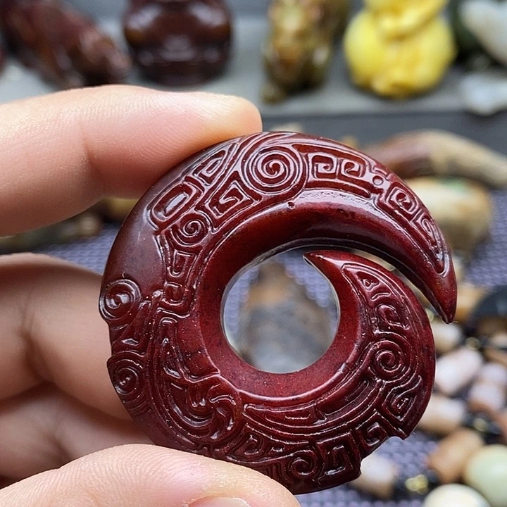 未镶嵌蛇纹石玉颈饰