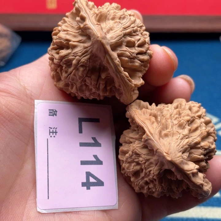 文玩核桃把件官帽