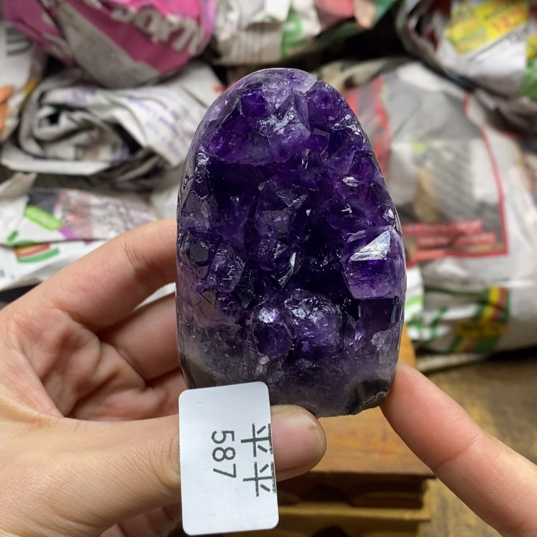 紫晶乌拉圭未镶嵌