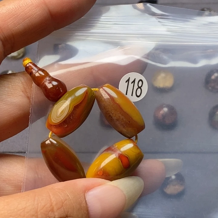 未镶嵌颈饰玛瑙/玉髓舍*战国红