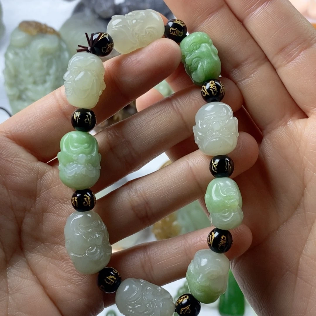 未镶嵌和田玉挂件