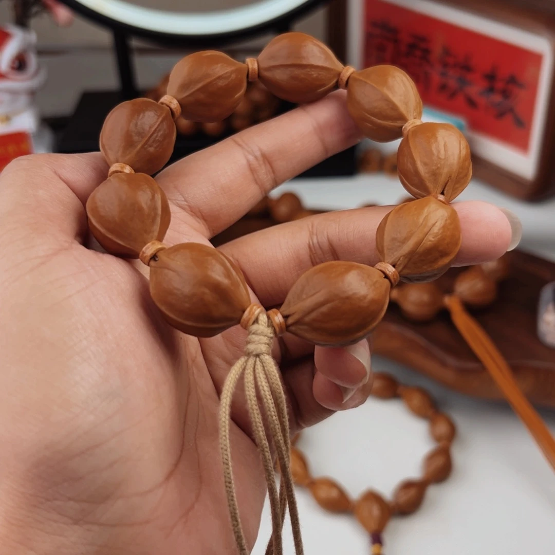 橄榄核手串?****?19×26鲨鱼背