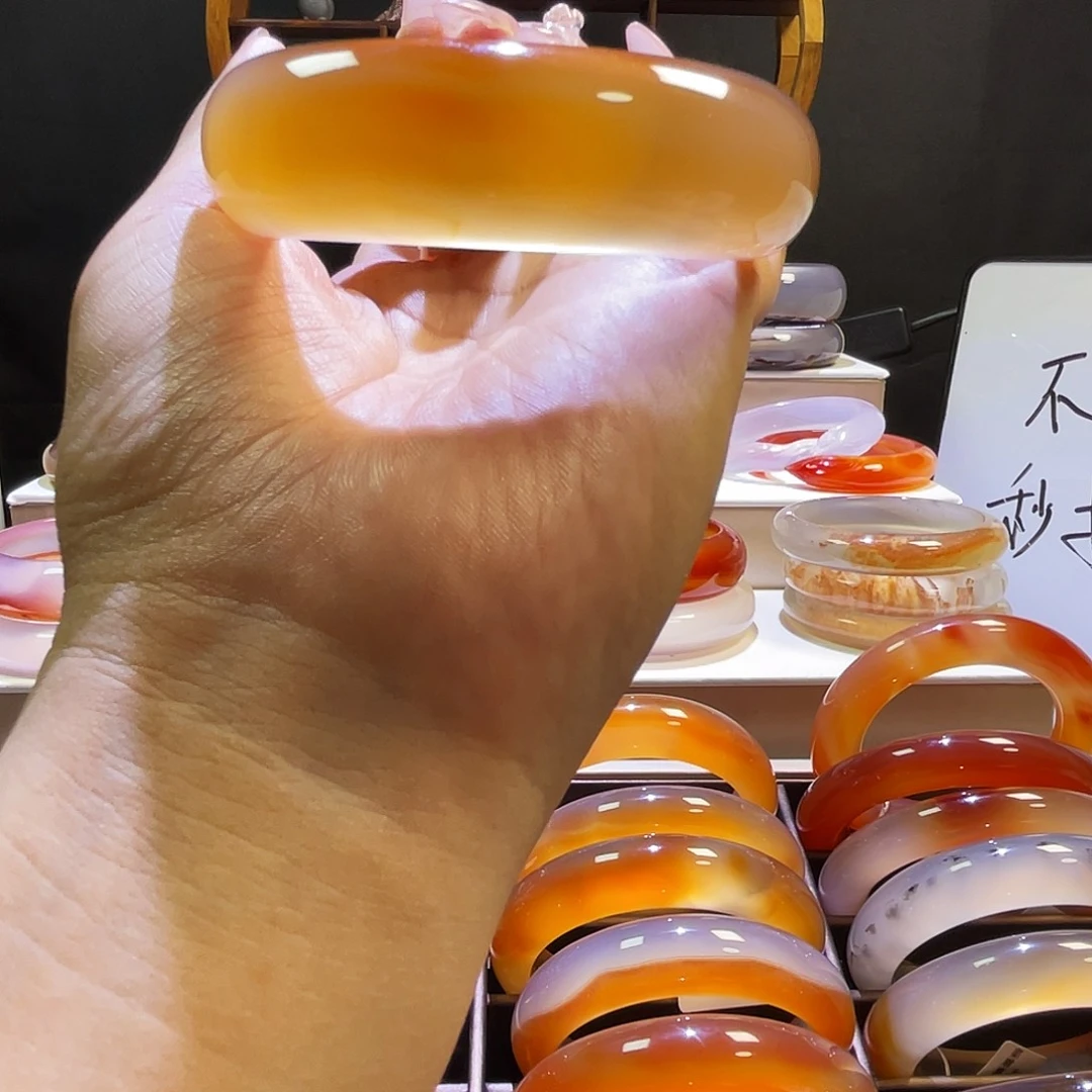 手镯玛瑙/玉髓未镶嵌