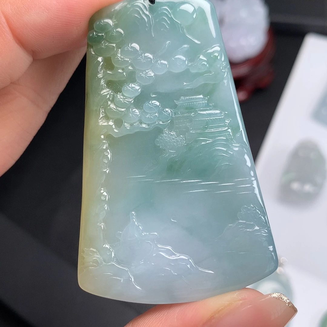 颈饰未镶嵌翡翠山水