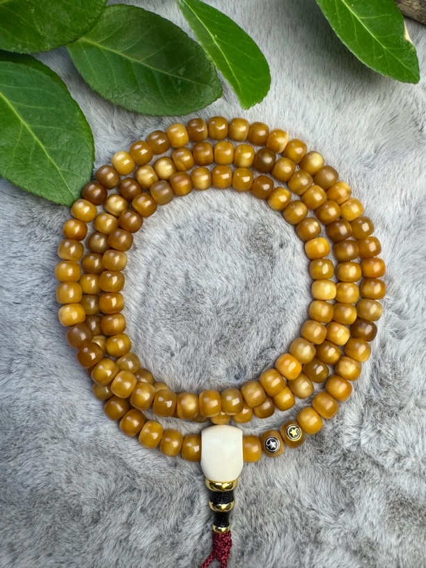 龙脊菩提颗颗无钥匙孔玉化料老型长串