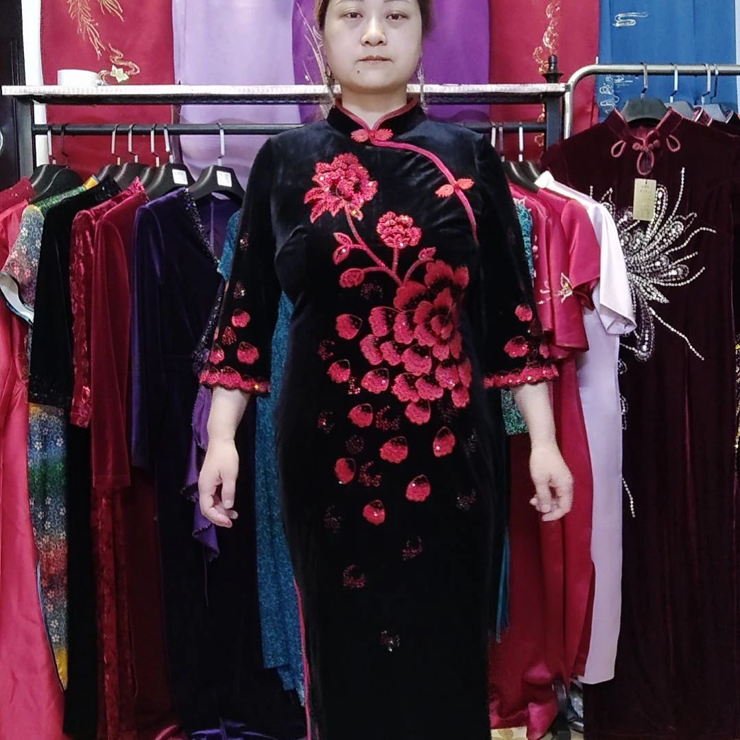 O***服黑色金丝绒刺绣长款旗袍l码