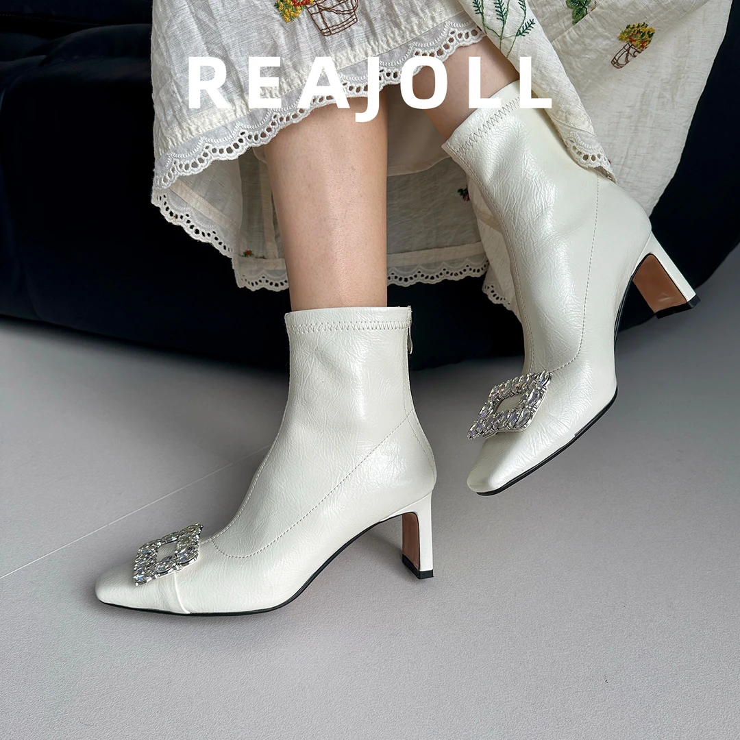弹力靴子女款2025新款秋冬方头高跟水钻绝美巨好看瘦瘦时装短靴子