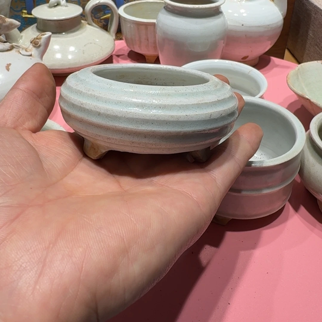 带***哥其他漂亮的小瓷瓶子