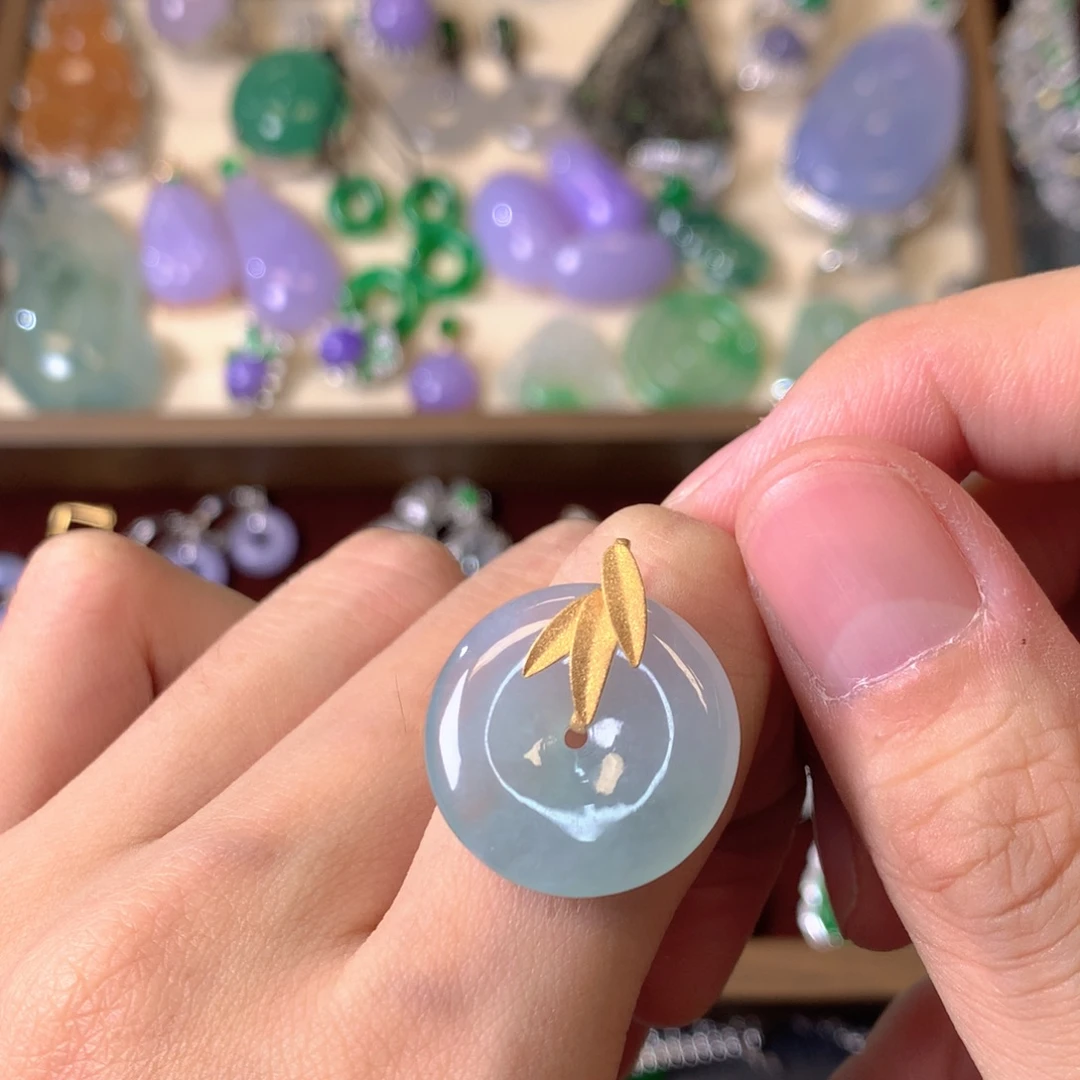 翡翠18K金镶嵌吊坠(不含链)